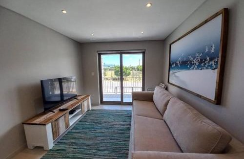 Knysna Central Apartment | Queens Cove One Bedroom Apt 2