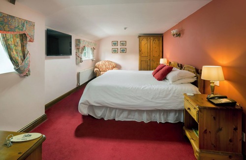 Ripley Hotel | Queens Head Inn