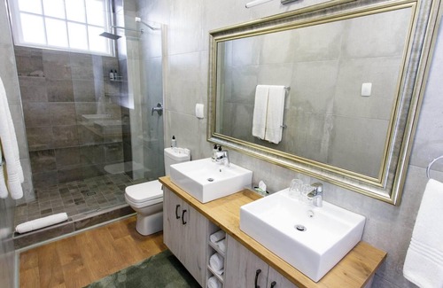 Oudtshoorn Hotel | Queen’s Hotel by BON Hotels