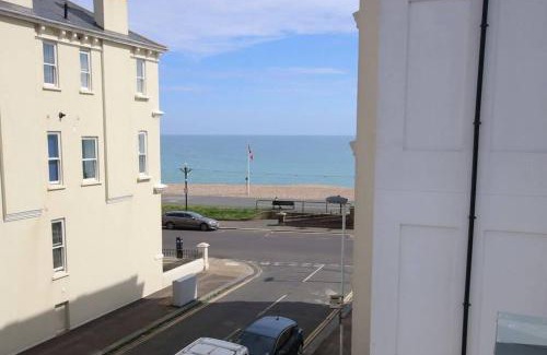 Worthing House | Queens House, Worthing