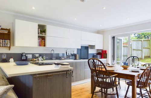 Ryde House | Queens Mews a coastal holiday home