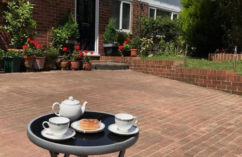 Winchester House | Queens Road Rental - Winchester Accommodation
