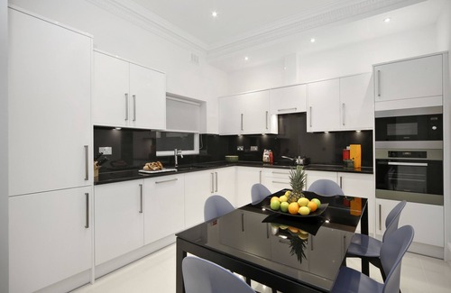 Queen's Gate Apartment | Queensgate Court