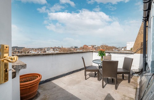Queen's Gate Apartment | Queensgate Court