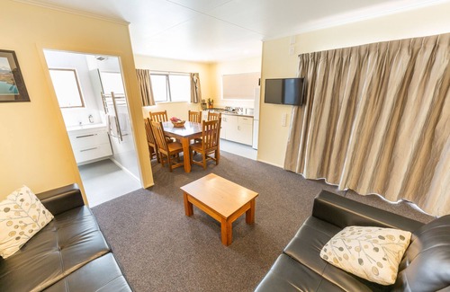 Arthur's Point Hotel | Queenstown TOP 10 Holiday Park