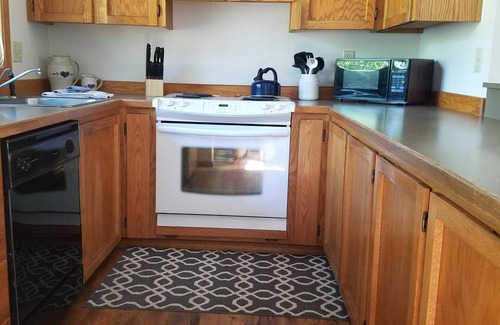 Sunriver Condo | Quelah 70 Condo in Sunriver-Ideal Location! DCCA 950