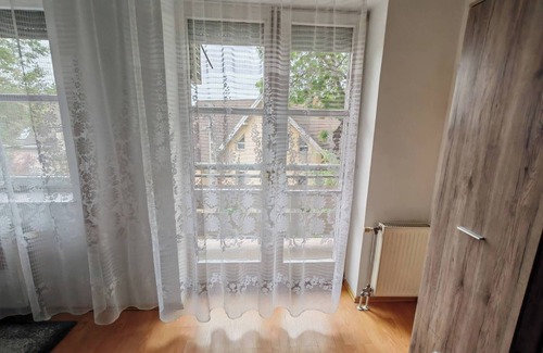 Kecskemet Apartment | Quelle Apartment in Downtown with private garden
