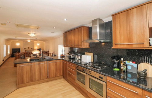 Stoney Middleton Cottage | Querc