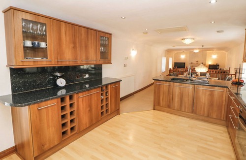 Stoney Middleton Cottage | Querc