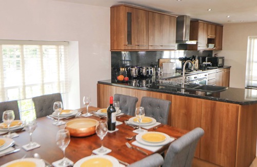 Stoney Middleton Cottage | QUERC, pet friendly, character holiday cottage in Stoney Middleton