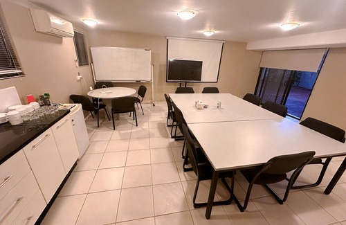 Ascot Hotel | Quest Ascot