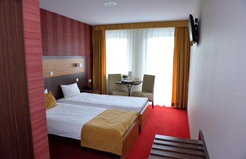 Brzesko Hotel | QUEST HOTEL - dawniej Hotel Planeta
