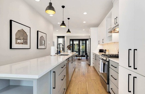 Downtown House | Quest - Trailhead Mews - Optional BlakeSt Access