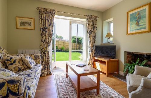 Sidmouth Apartment | Questant Lodge