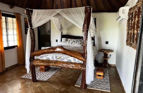 Los Naranjos Cabin | Quetzal Dorado Eco-Lodge by Mareygua