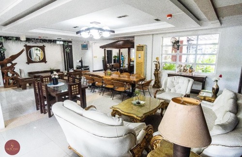 Candelaria Hotel | Quezon Premier Hotel - Candelaria