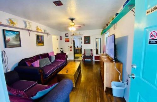 Lawton House | QUICK 1 mile to Ft Sill! Wizard Cottage sleeps 5 adults & Pets Welcome!