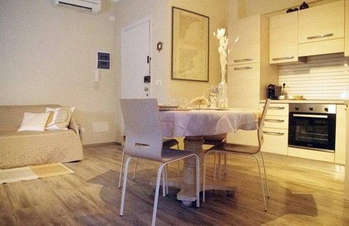 Finale Pia Apartment | Quick Home Wave - Two Bedroom Apartment, Sleeps 5
