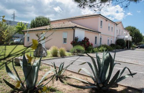 Saint-Jean-de-Vedas Hotel | Quick Palace St Jean De Vedas - A709