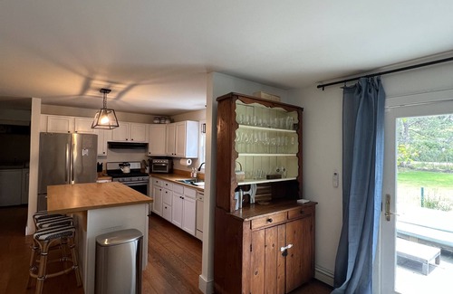 Quidnet House | Quidnet Home - Available August & September - New AC System