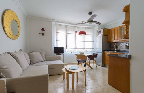 Las Palmas de Gran Canaria Apartment | Quiet behind the beach By CanariasGetaway