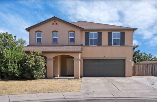 Stockton House | Quiet 1-bedroom in house with Wi-Fi in quiet Stockton neighborhood.