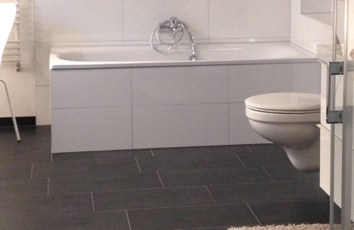 Bortfeld Apartment | Quiet 1 room basement apartment