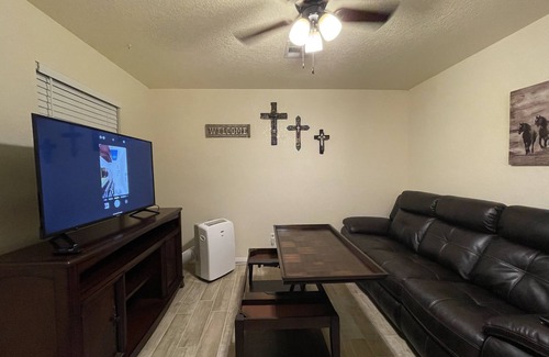 Mesilla Park Apartment | Quiet 1bd/1b with Equestrian Facilities close to Old Town Mesilla
