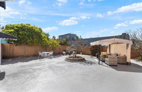Maxwell Park Apartment | Quiet 1BR Retreat Near SF