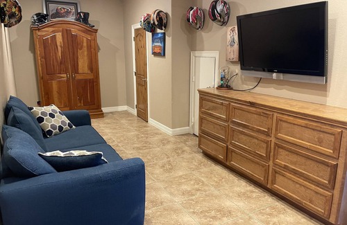 Beach City House | Quiet 2 Bedroom Guest Suite with backyard oasis.