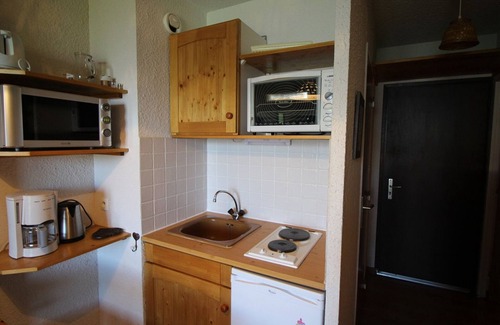 Auris Apartment | Quiet 2-room apartment, 300m from slopes with free parking - Auris en Oisans