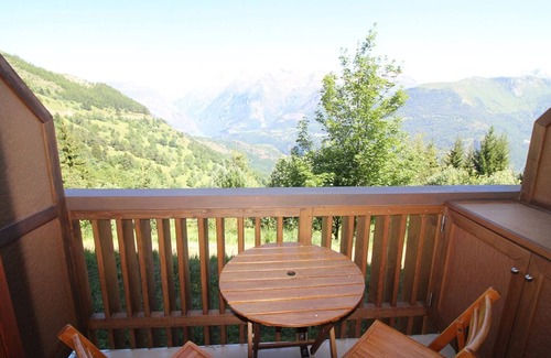 Auris Apartment | Quiet 2-room apartment, 300m from slopes with free parking - Auris en Oisans