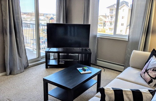 Stony Plain Condo | Quiet 2BR2Bath Close to Westview U/G Parking