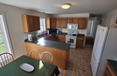 Ellsworth Apartment | Quiet 2nd floor, 3BR apartment in Ellsworth - Gateway to Acadia & Downeast Maine