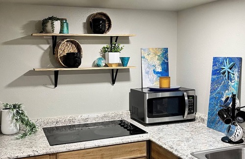 Brazoria Cabin | Quiet 3 bed double loft cabin - Short walk to the river