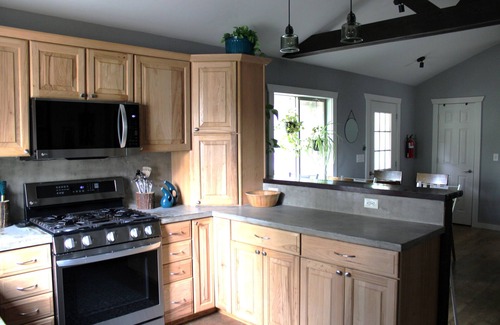 Lake City House | Quiet 3 bedroom home in a secluded neighborhood, minutes away from downtown LC.
