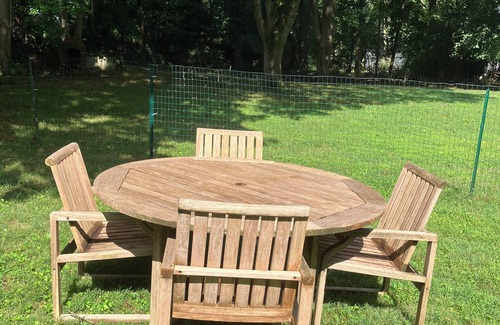 Moylan House | Quiet 3-Bedroom house-Walking distance to Media-20min. drive to the Airport