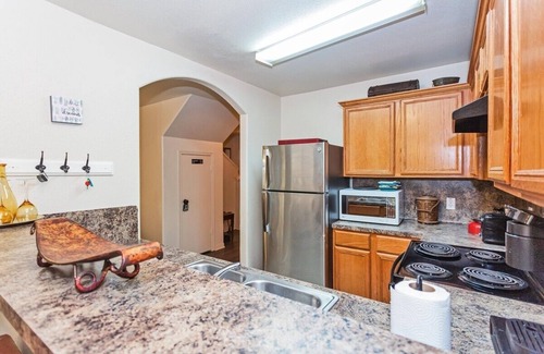 Northeast Houston Apartment | Quiet 3 Bedroom Spacious