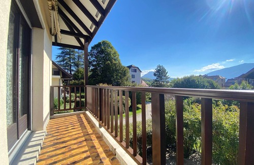 Menthon-Saint-Bernard Apartment | Quiet 3-Room Apartment with Balcony, Pool, 500m from Lake, Near Annecy
