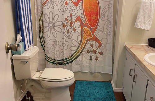 Indiantown House | Quiet 55+ rental. Near golf course. Two swimming pools and pickle ball court.