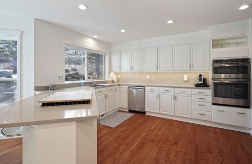 Awbrey Butte House | Quiet 5BR Bend Retreat - Minutes to Downtown, Trails & More