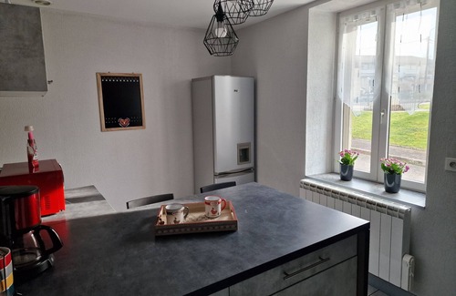 Haute-Saone Apartment | Quiet 8-person Logis 300 m walk from the karting circuit