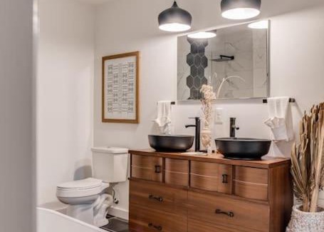 Kings Grant House | Quiet Abode Curated relaxation Summer Escape