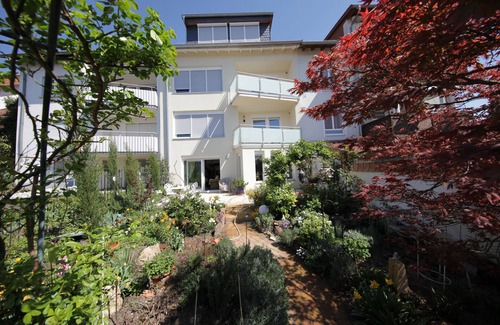 Leimen Apartment | quiet accommodation in a central location 2km to Heidelberg