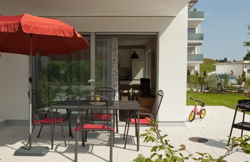 Fuessen Apartment | Quiet and bright apartment with big garden and garage