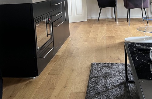 Marienburg Apartment | Quiet and centrally located apartment with private parking space