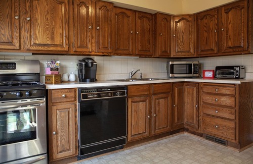 Columbia House | Quiet and Comfortable 2BR House 1mile to MIZZOU and Downtown!