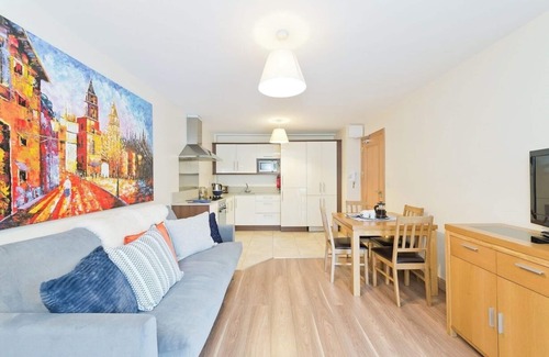 Merrion Apartment | Quiet and Modern 1BR Apartment in Dublin 4