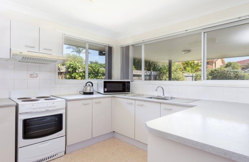 Old Bar Apartment | Quiet and Private Duplex