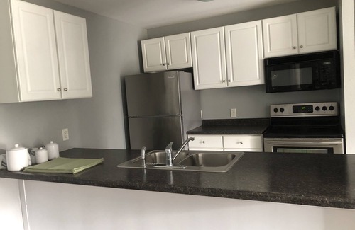 Grand Rapids Condo | Quiet and Spacious 2BR apartment